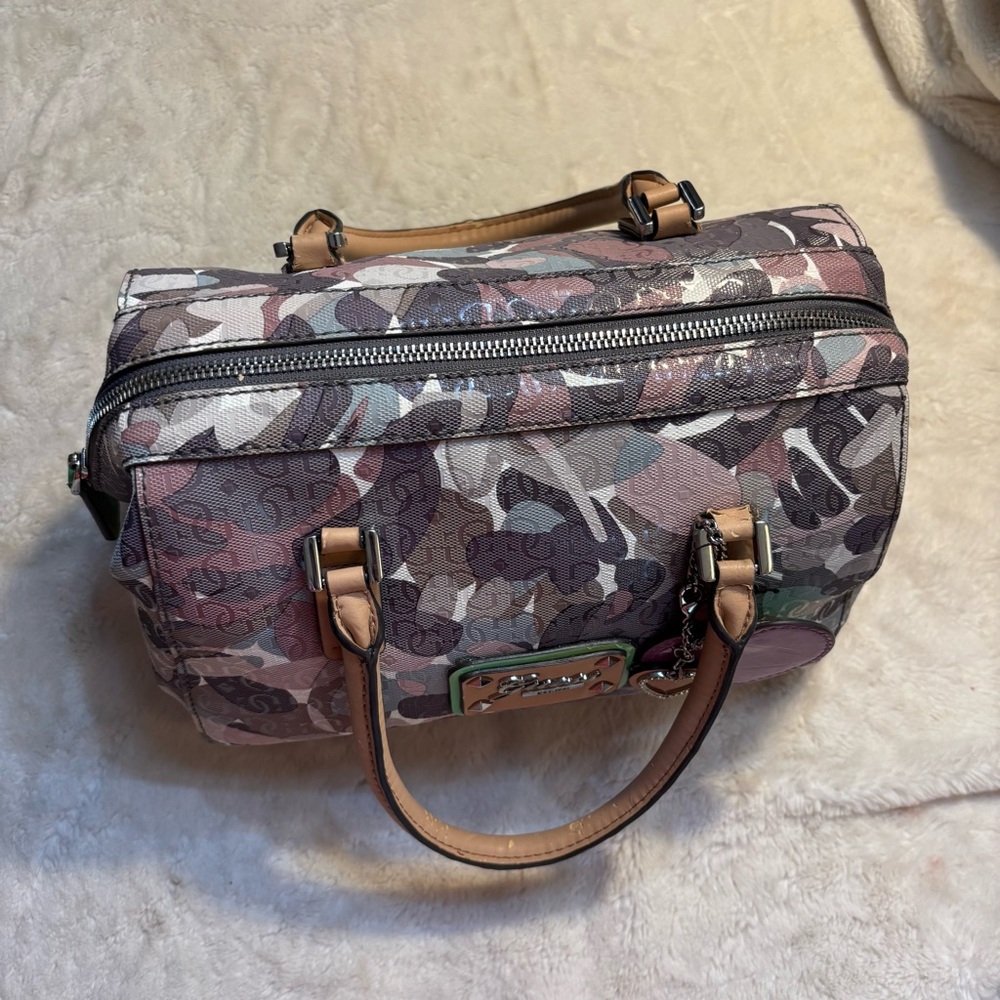 🔥Guess Multicolor Camouflage Satchel - Picture 7 of 14